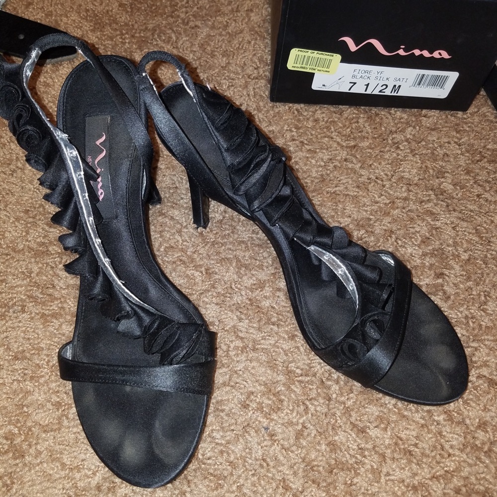 Nina Black Silk Sandals Shoes 7 1/2 Dressy